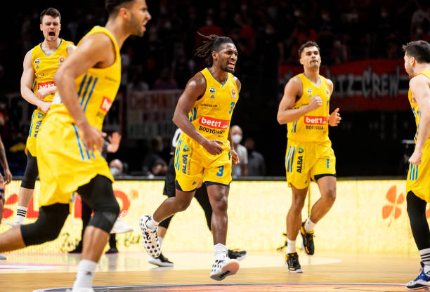 史悠久且高 史悠久且高