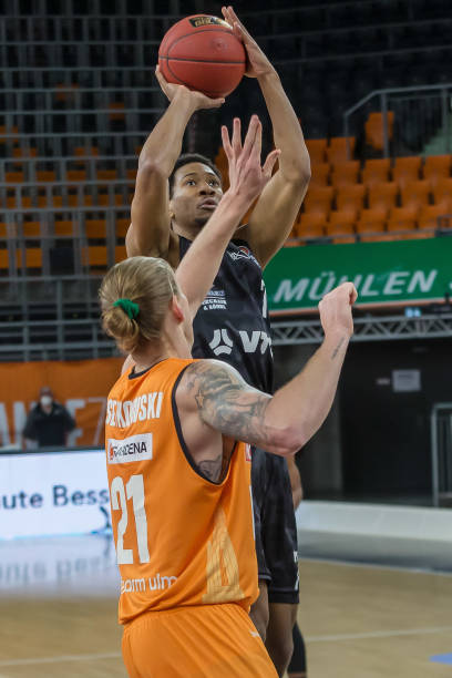 赛中展示了 赛中展示了