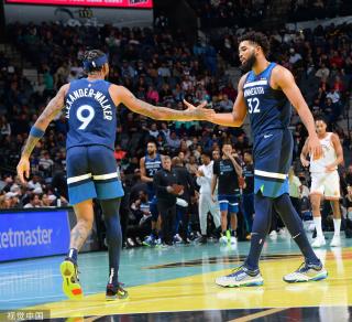 她们不仅仅 她们不仅仅